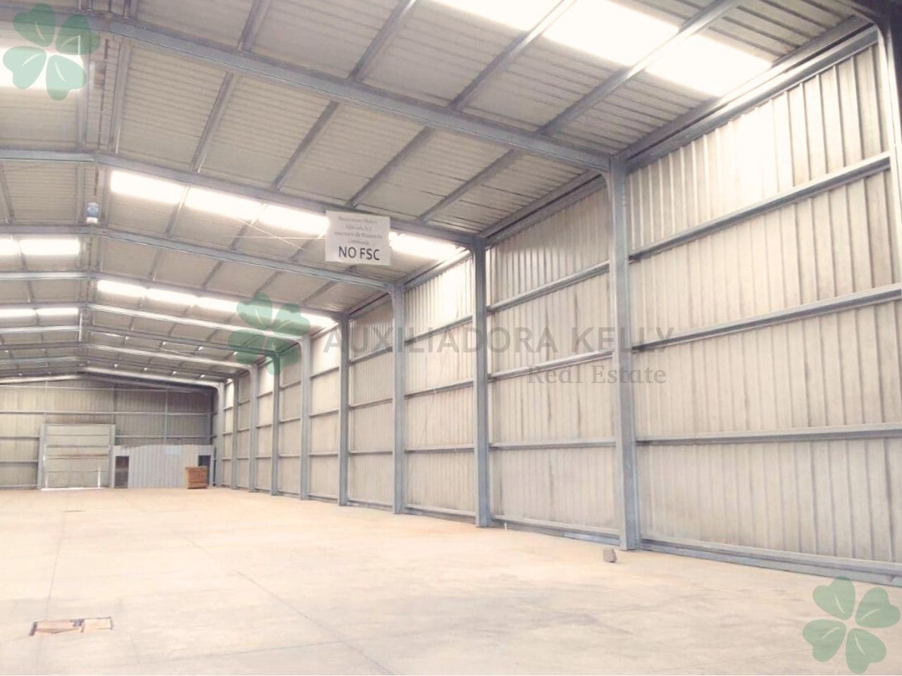 Disponibles 3 amplias bodegas para renta