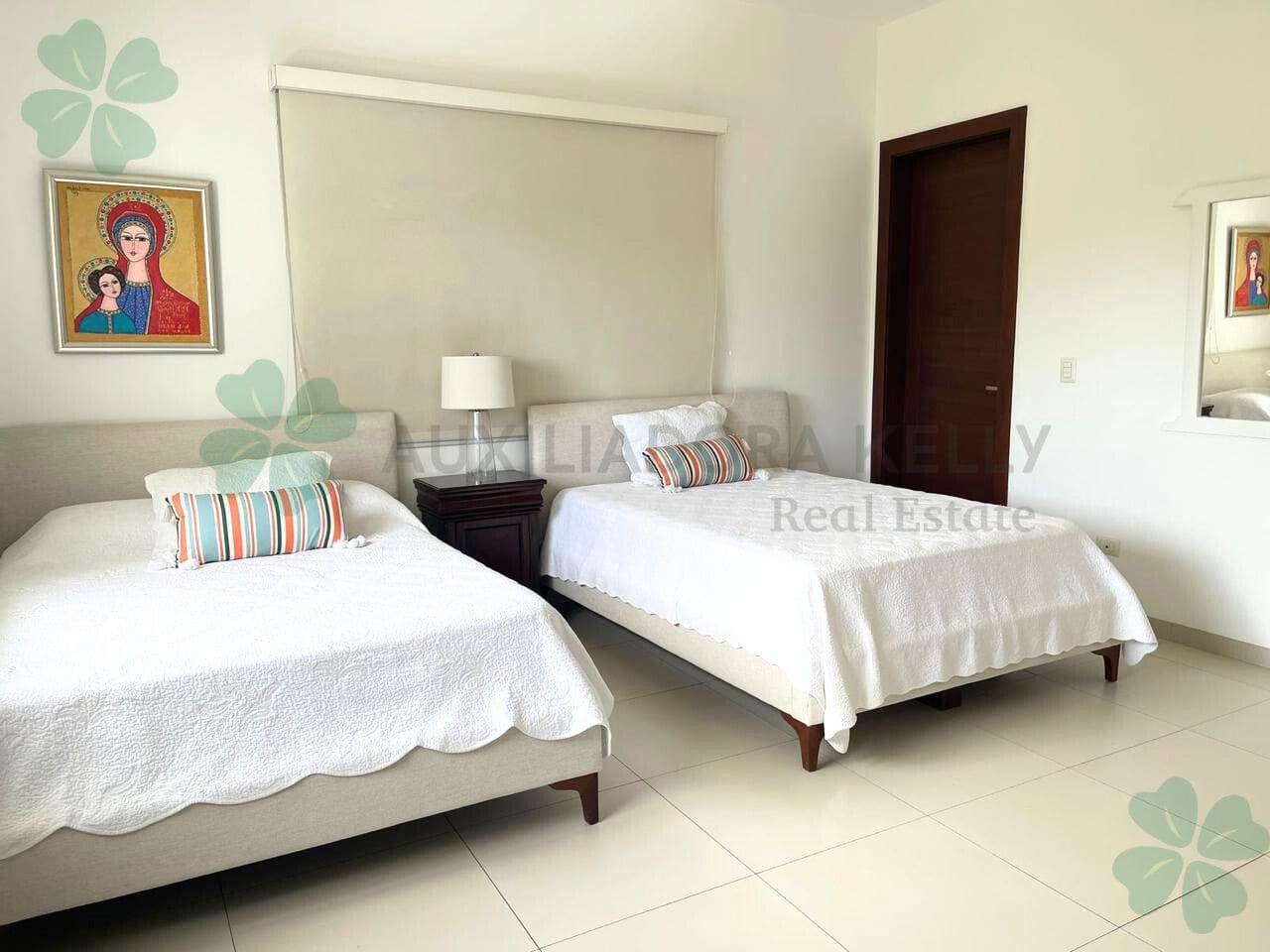 En venta o renta moderna casa en Mirador Santo Domingo