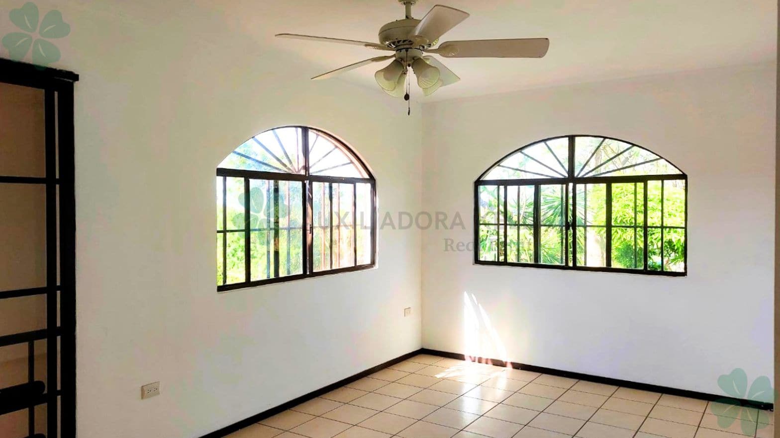 Bonita casa en venta en sector de Santo Domingo