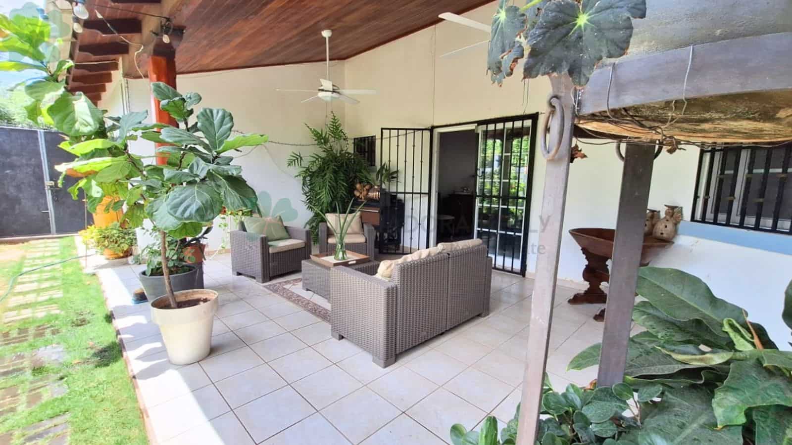En renta Linda y acogedora casa cerca del hospital metropolitano