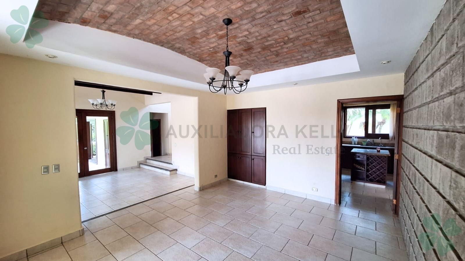 En venta linda casa en la Estancia de Santo Domingo