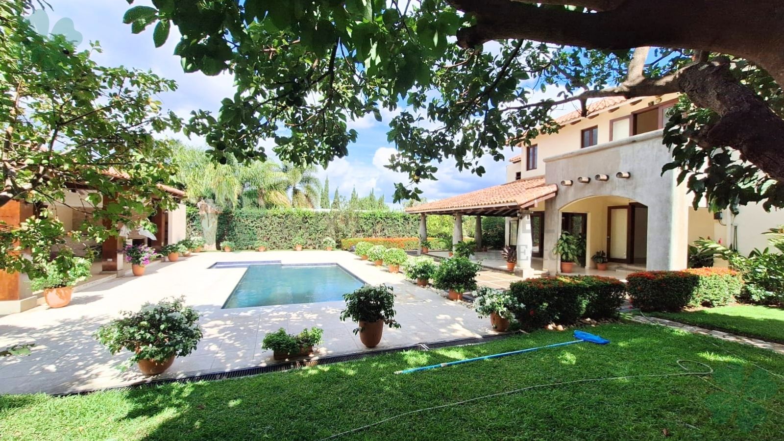 En venta linda casa en la Estancia de Santo Domingo